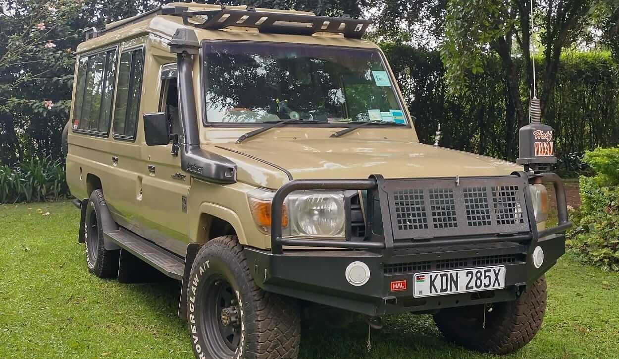 Tour Land Cruiser Tour Jeep Rental in Kenya