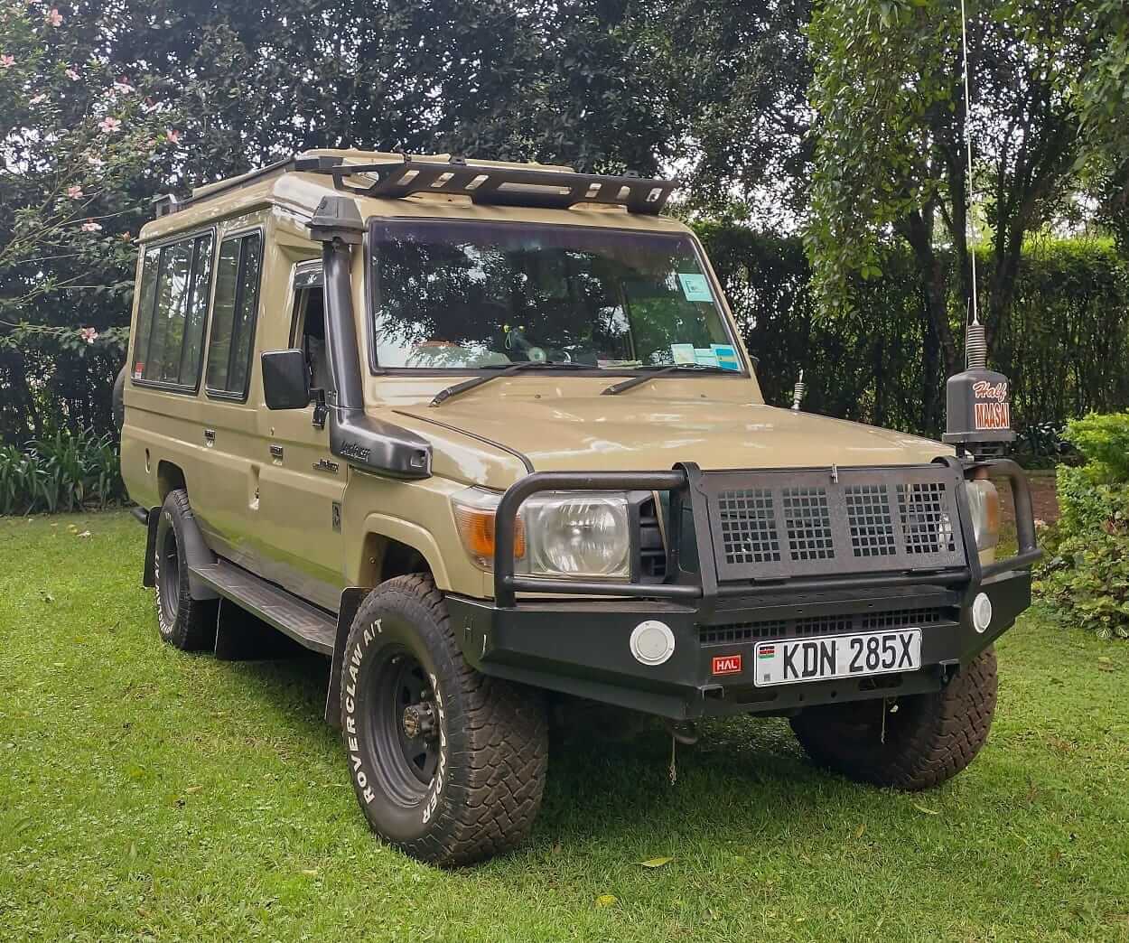 Toyota Land Cruiser 4x4 Jeep Tour Van Hire